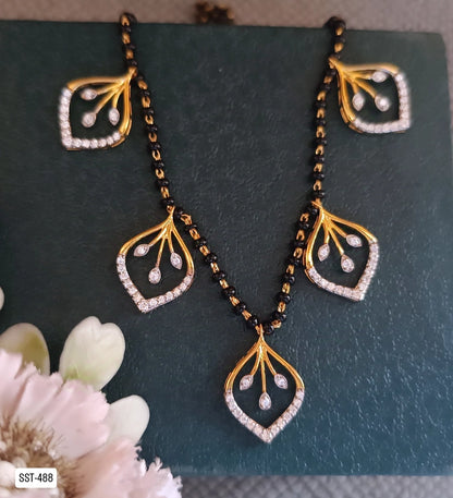 SST 488 | DELICATE LEAF DESIGN MANGALSUTRA