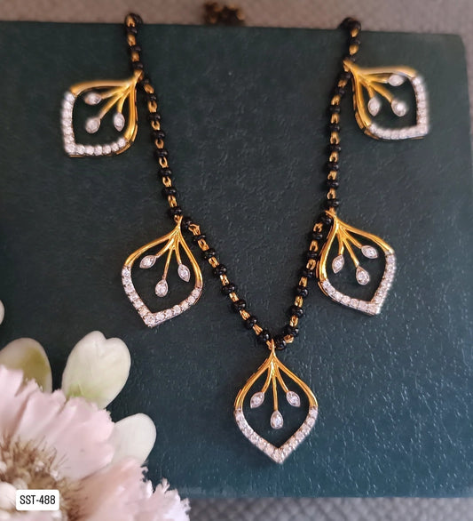 SST 488 | DELICATE LEAF DESIGN MANGALSUTRA