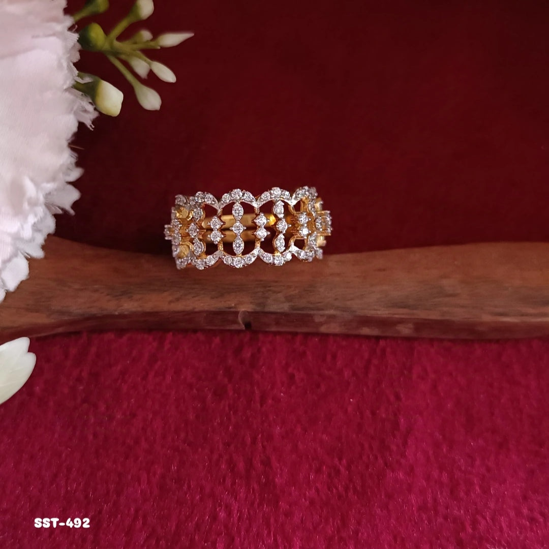 SST 492 | SPARKLING ACCENT RING