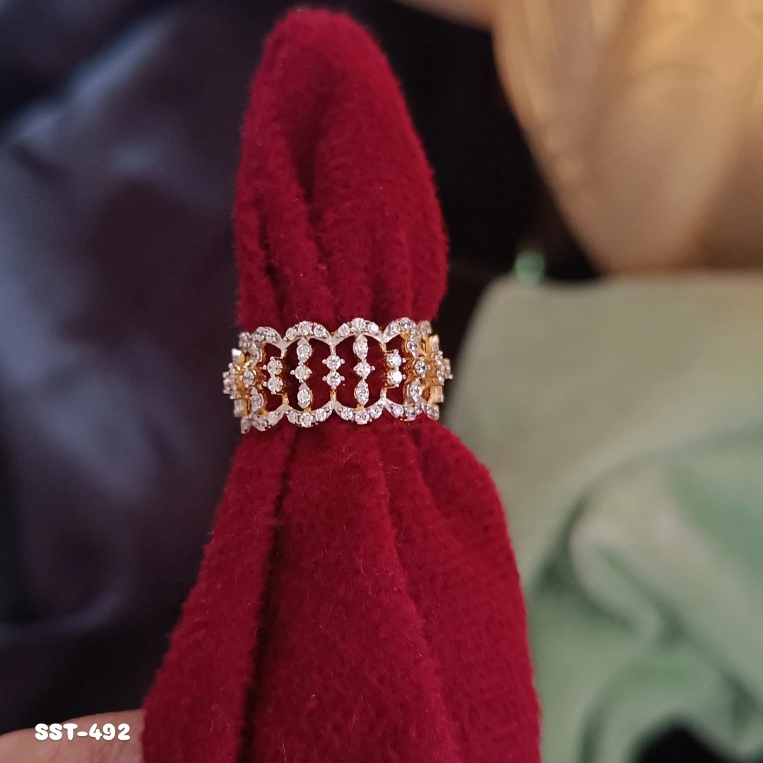 SST 492 | SPARKLING ACCENT RING