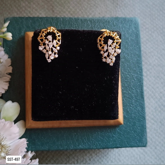 SST 497 | GEOMETRIC CLUSTER STUD EARRINGS