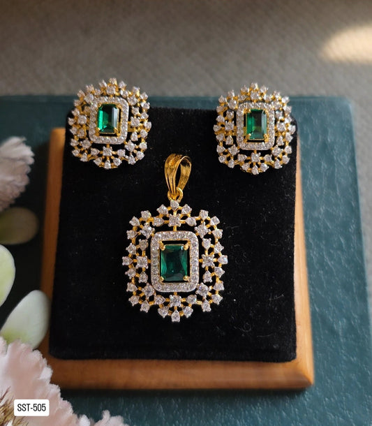 SST 505 | EMERALD DIAMOND PENDANT AND EARRINGS