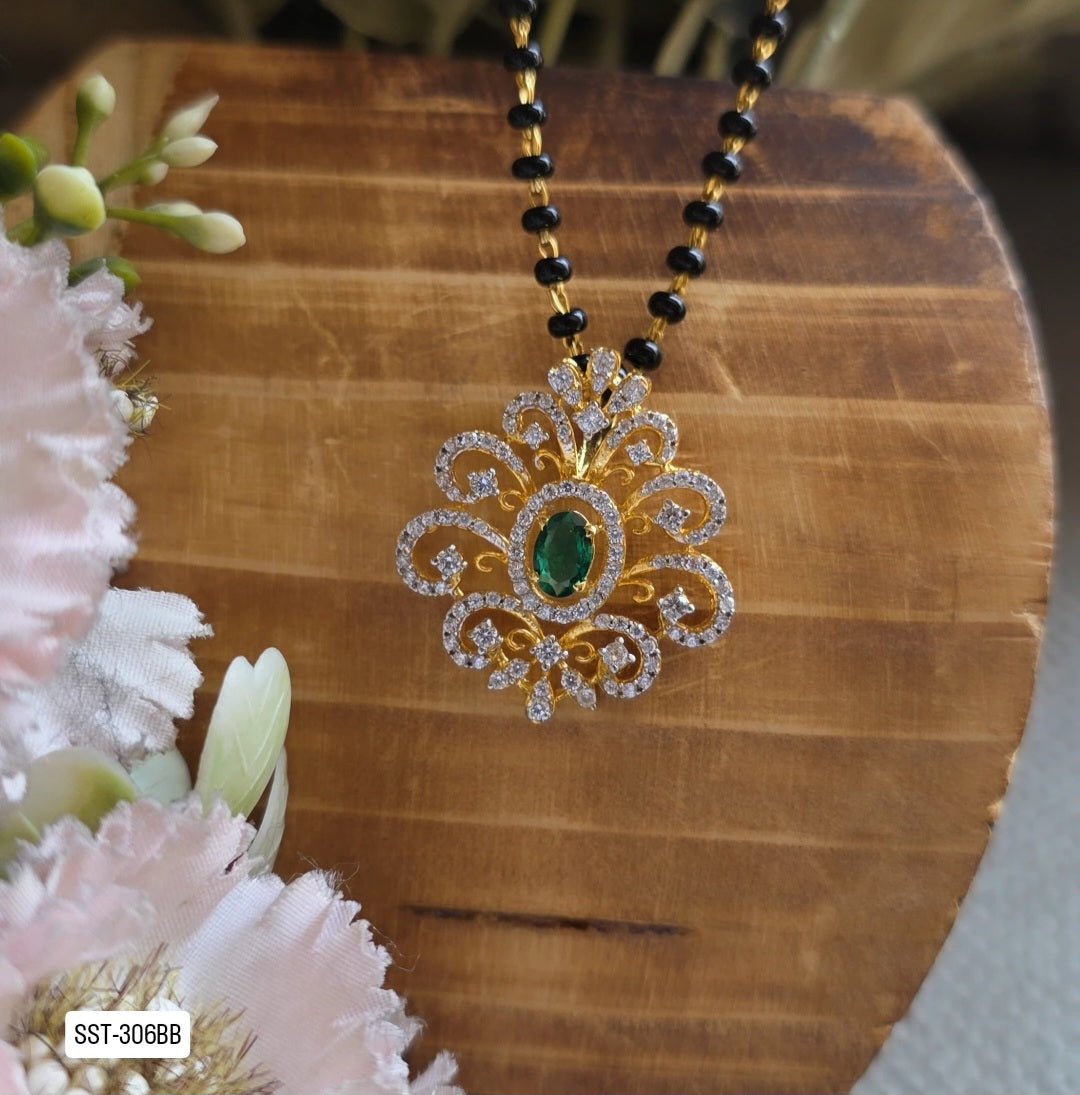 306BB | EMERALD AND DIAMOND MANGALSUTRA