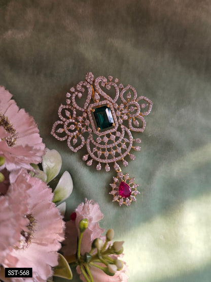 SST 568 | EMERALD FILIGREE STATEMENT BROOCH PENDANT