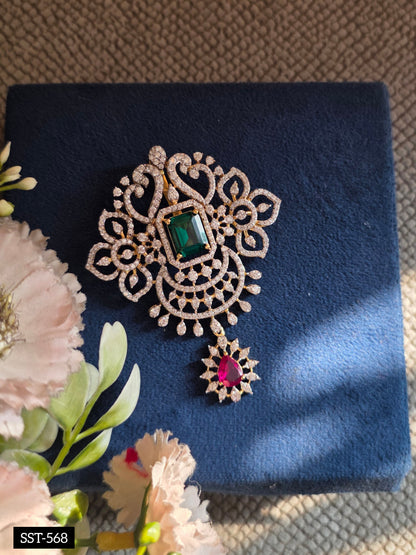 SST 568 | EMERALD FILIGREE STATEMENT BROOCH PENDANT