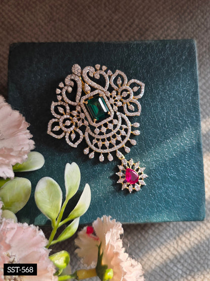 SST 568 | EMERALD FILIGREE STATEMENT BROOCH PENDANT
