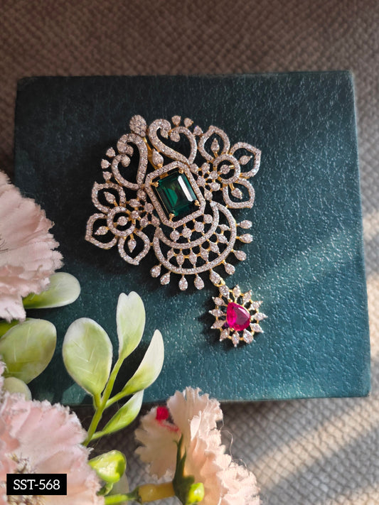 SST 568 | EMERALD FILIGREE STATEMENT BROOCH PENDANT