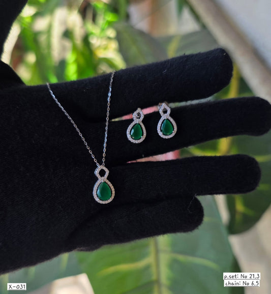 X 031 | PENDENT AND EARRING SET WITH CHAIN