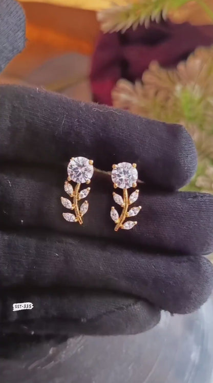 SST 335 | LEAF DESIGN EARRINGS