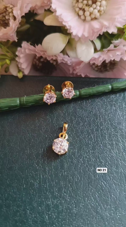 SST 192 | ROUND DIAMOND PENDANT AND EARRING SET