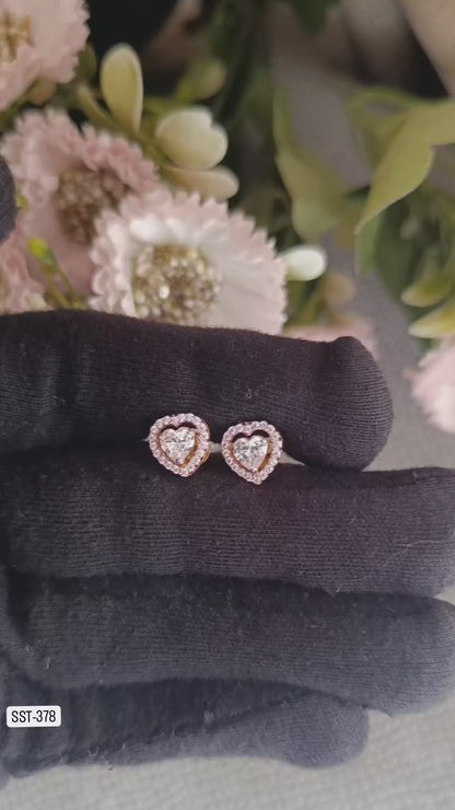 SST 378 | HEART SPARKLING STUD EARRINGS
