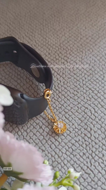 SST 326 |   DAISY WATCH CHARM