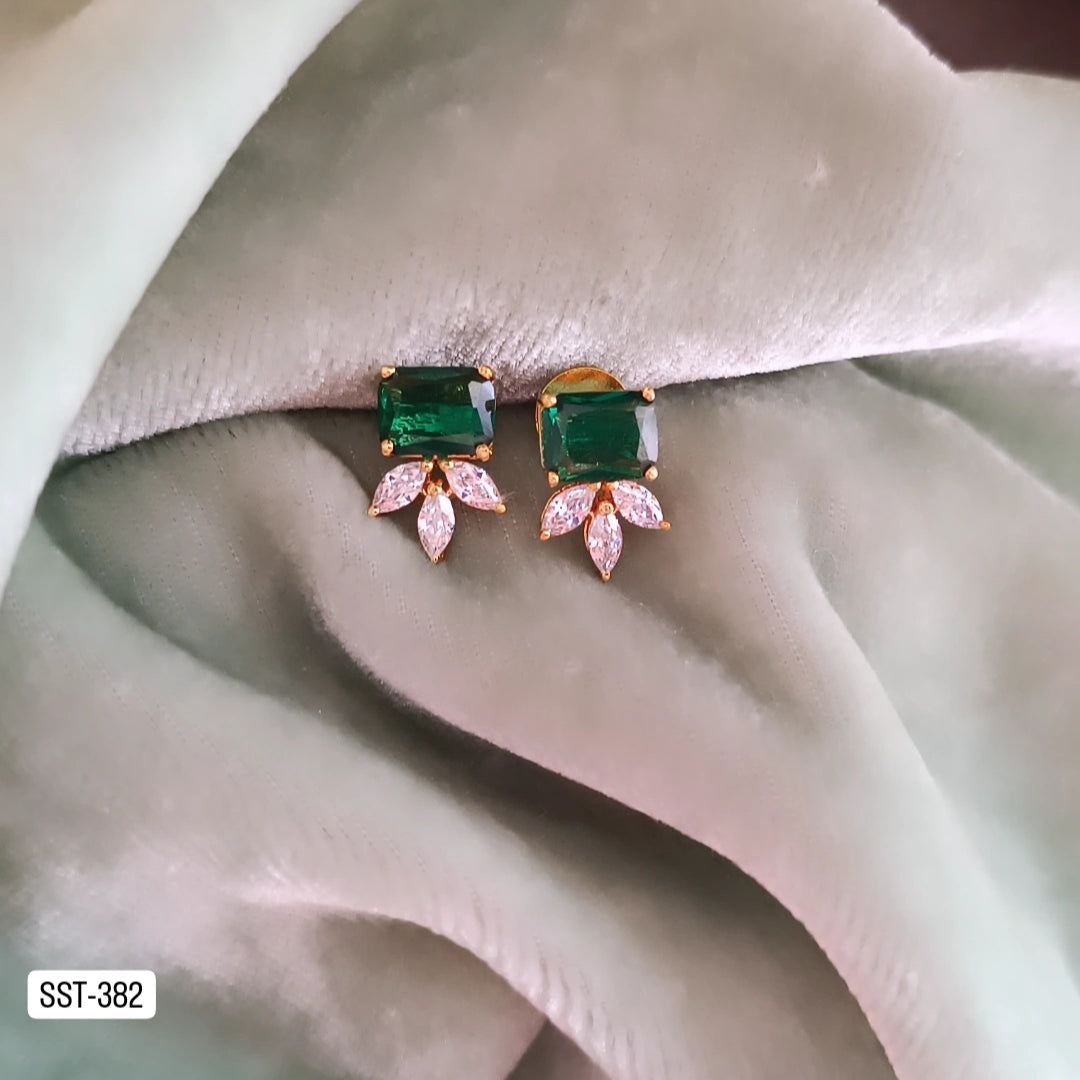 SST 382 | EMERALD AND LEAF EARRINGS