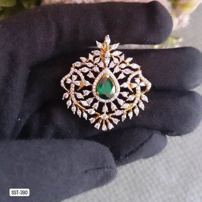 SST 390 | INTRICATE GREEN STONE PENDANT