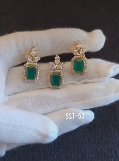SST 053 | EMERALD RADIANCE EARRINGS AND PENDANT SET