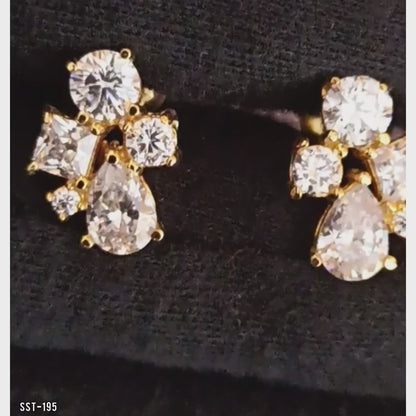 SST 195 | CLUSTER DIAMOND STUD EARRING