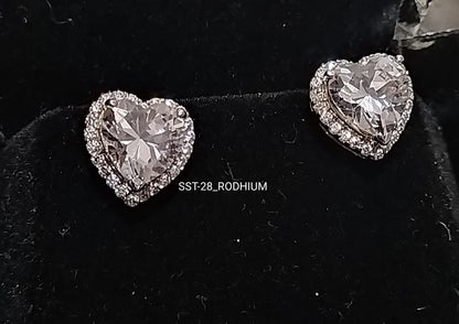 SST 028 | RADIANT HEART STUD EARRINGS