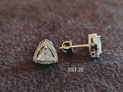 SST 020 | TRIANGLE EARRINGS