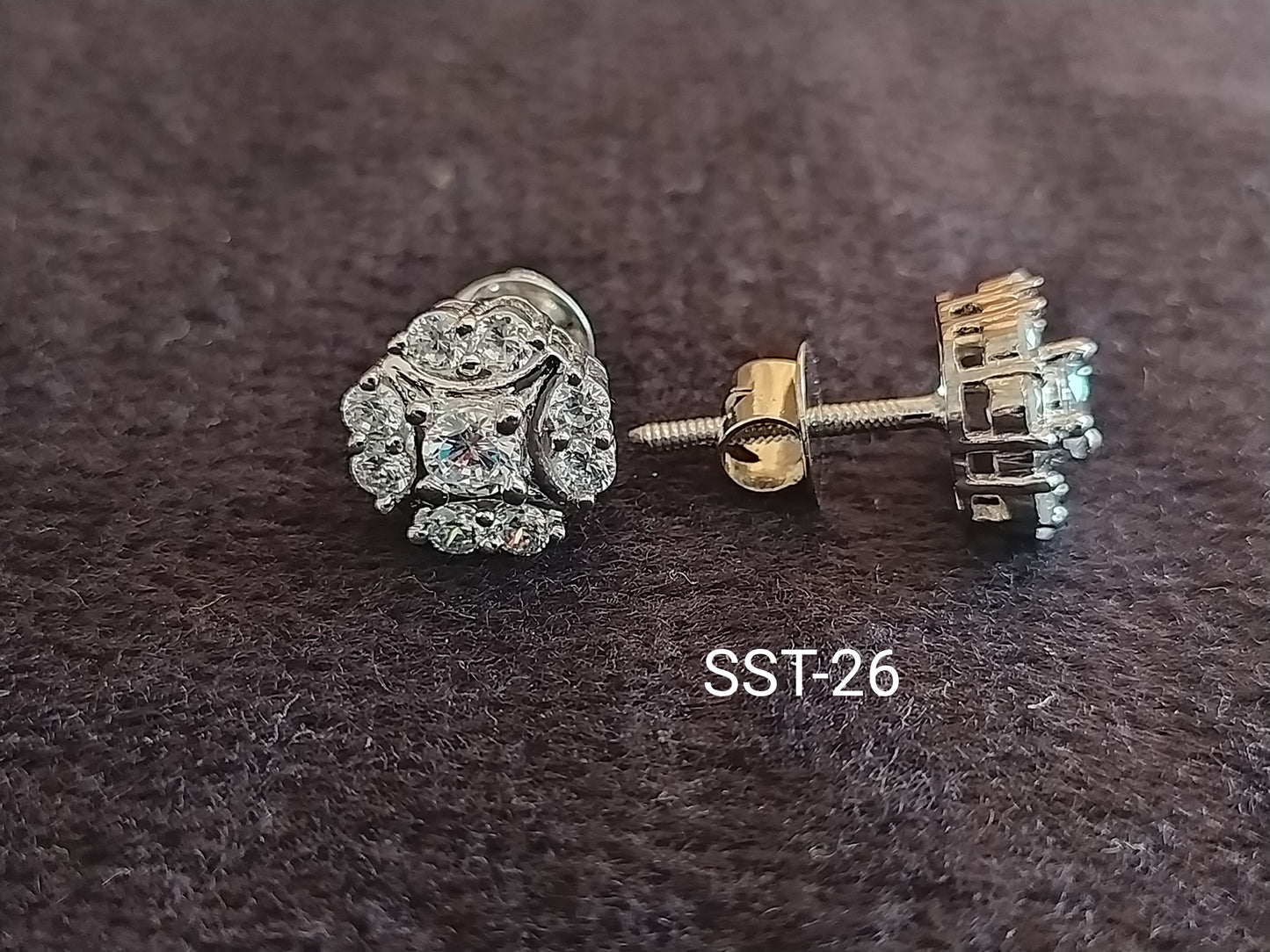 SST 026 | AZZLING FLORAL STUD EARRINGS