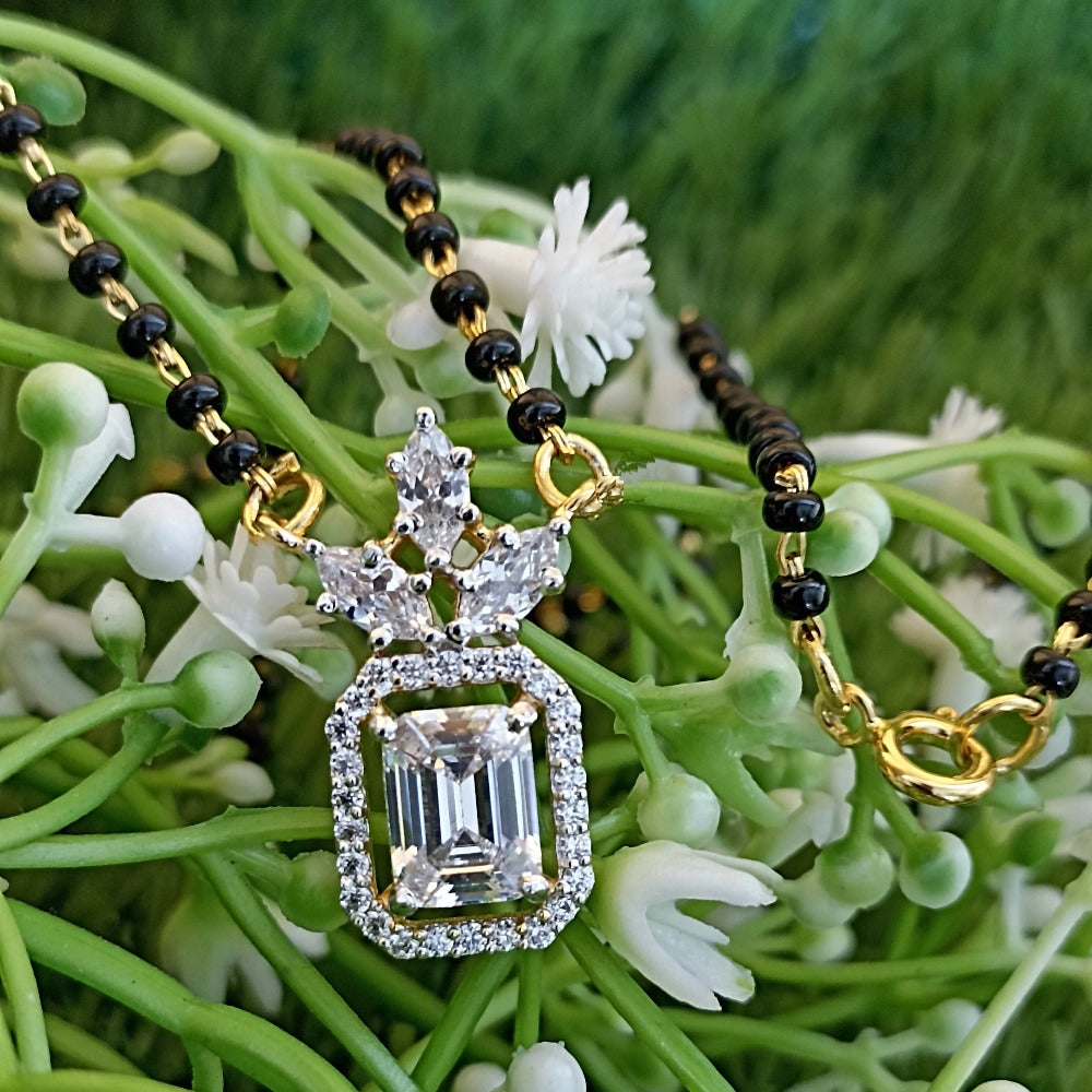 SST 138 | EBONY BLOSSOM MANGALSUTRA WITH DAZZLING PENDANT