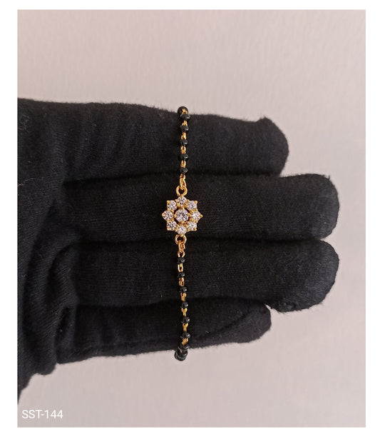 SST 144 | FLORAL GEMSTONE HAND MANGALSUTRA
