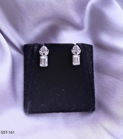 SST 161 | BAGUETTE DROP EARRINGS