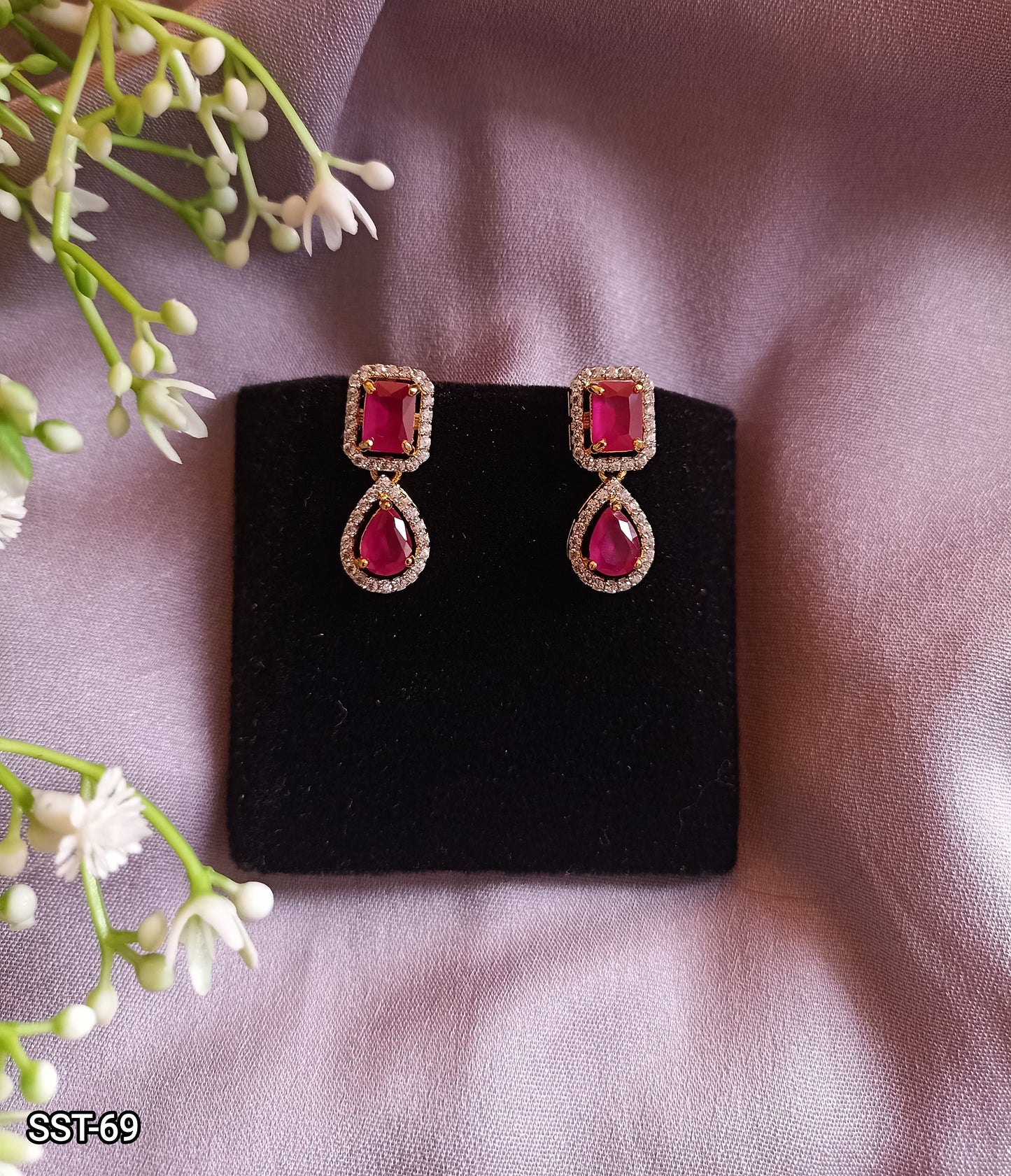 SST 069 | EMERALD TEARDROP DANGLE EARRINGS