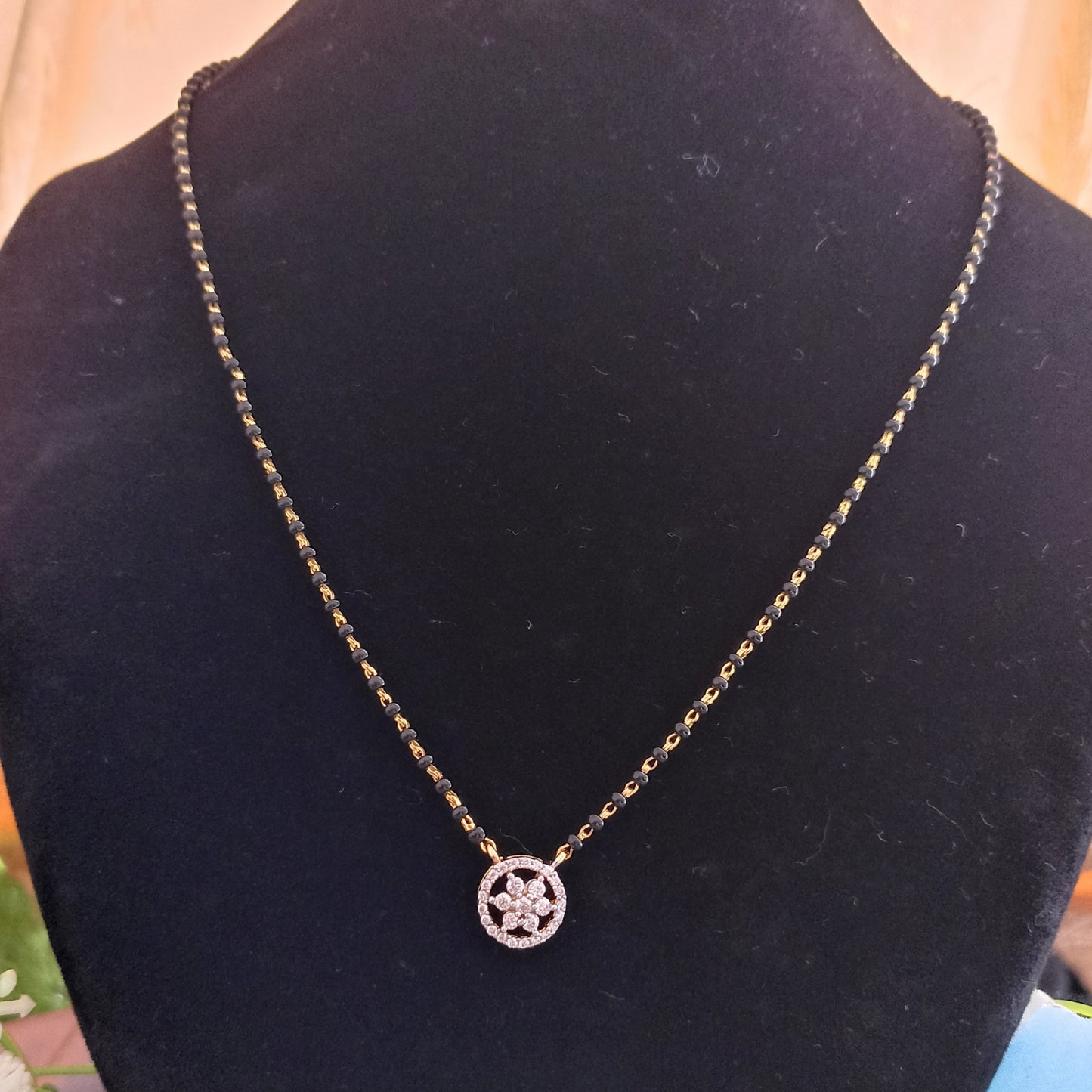 SST 178 | ROUND DIAMOND MANGALSUTRA NECKLACE