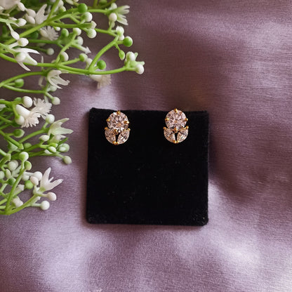 SST 145 |BRILLIANT FLORAL STUD EARRINGS