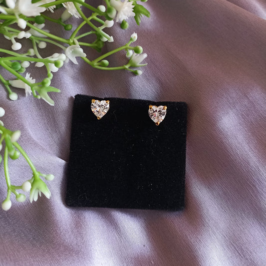 SST 065 | HEART SINGLE SOLITAIRE DIAMOND STUD