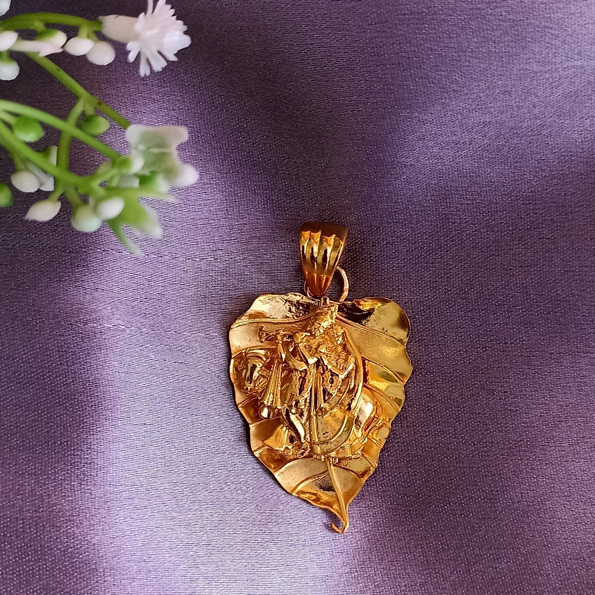 RADHA KRISHNA FAITH PENDANT| 925 STERLING SILVER -- db Aasediya