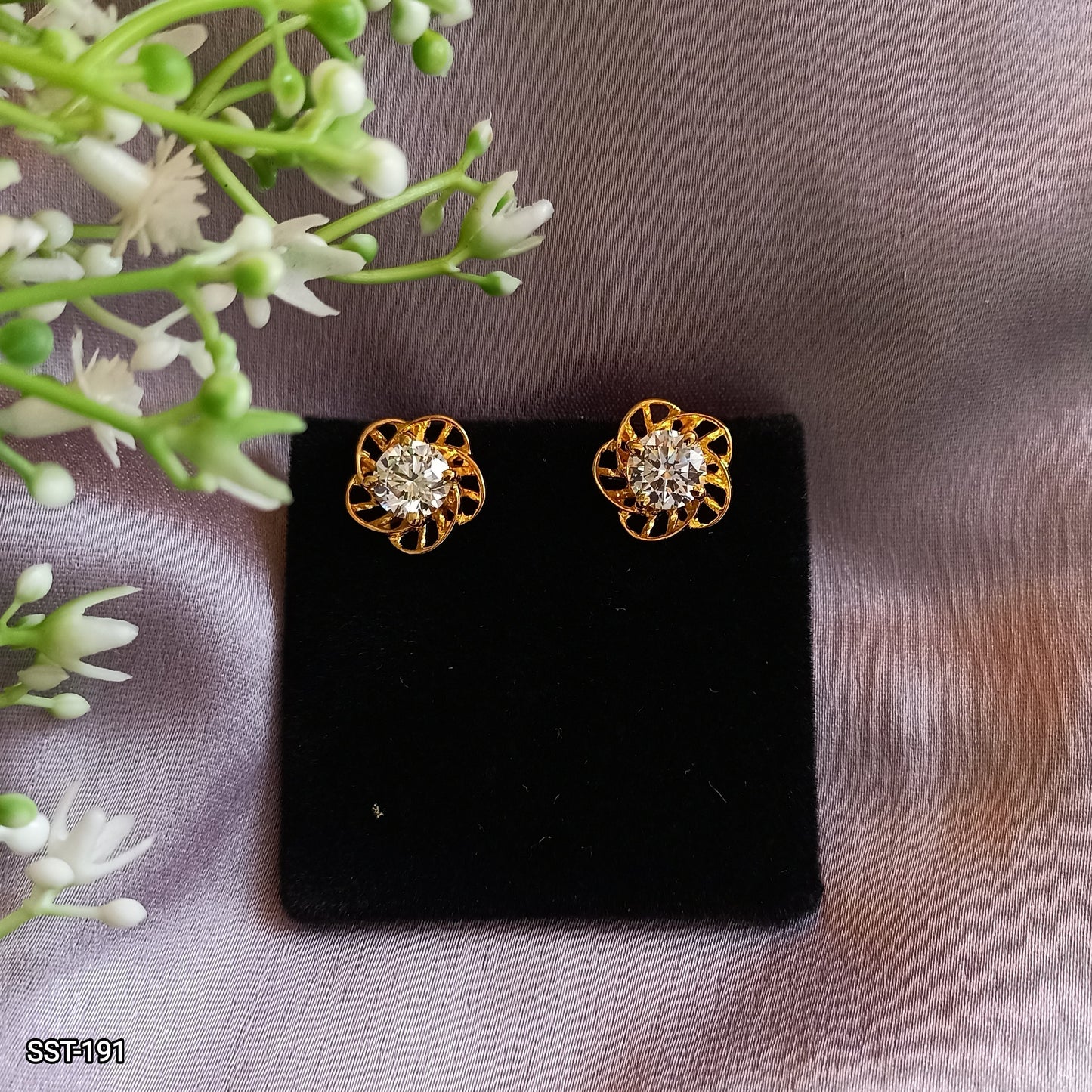 AMYRA SUNFLOWER STUD EARRINGS | 925 STERLING SILVER