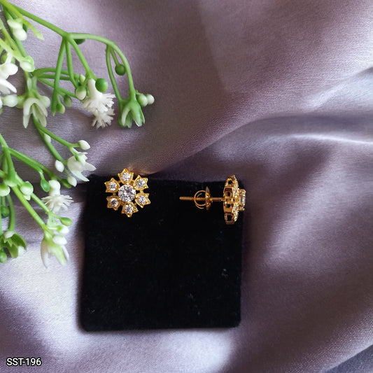 SST 196 | FLOWER STUD EARRING WITH CUBIC ZIRCONIA DIAMOND