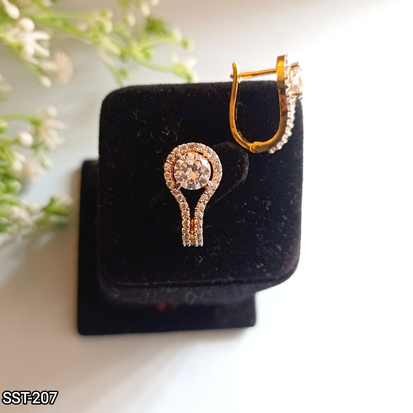 SST 207 | PORTUGUESE DIAMOND AND HALO BALI EARRINGS