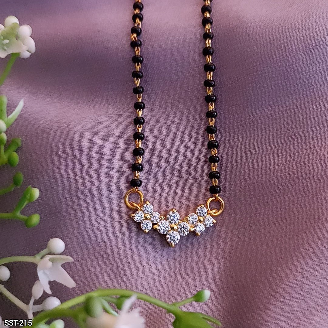SST 215 |  DIAMOND CLUSTER PENDANT MANGALSUTRA
