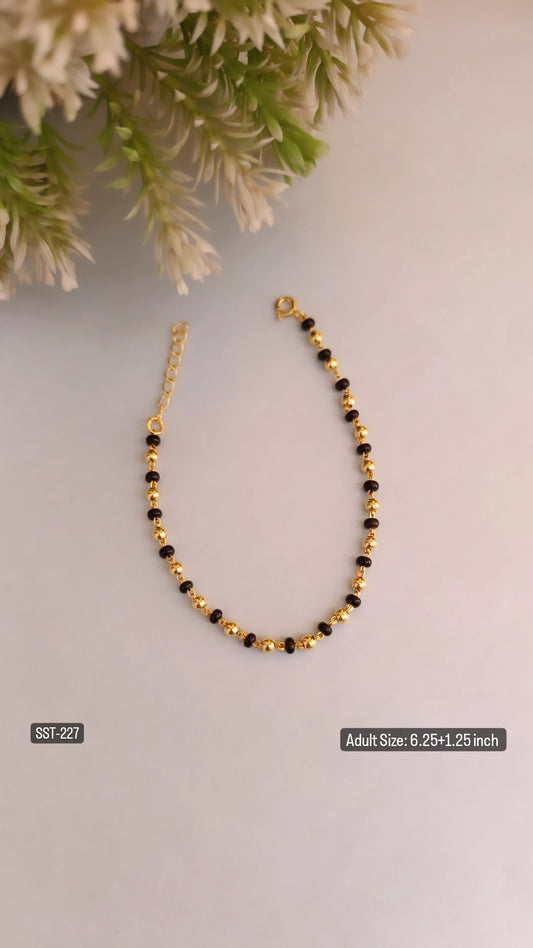 SST 227 | HAND MANGALSUTRA WITH BEADDED DESIGN