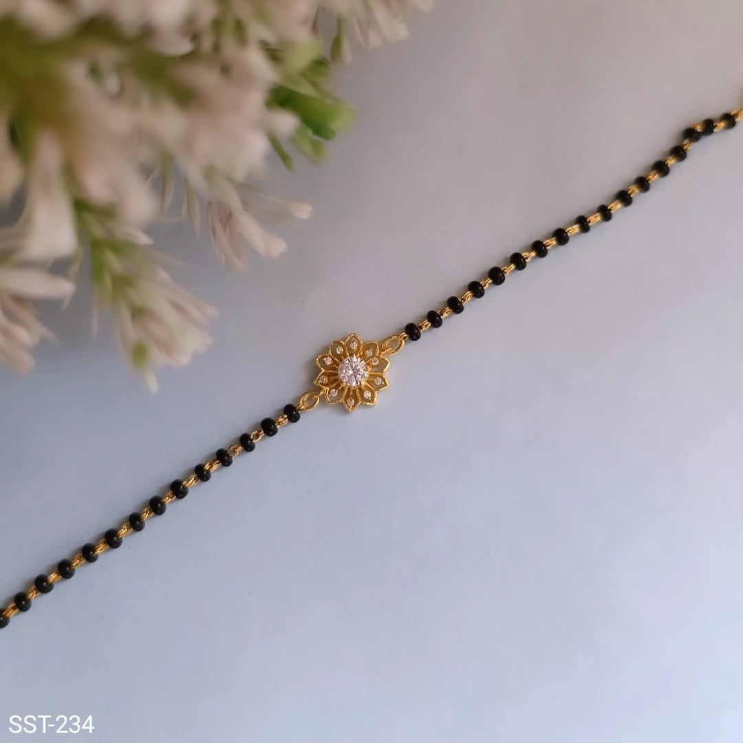 SST 234 | FLORAL HAND MANGALSUTRA