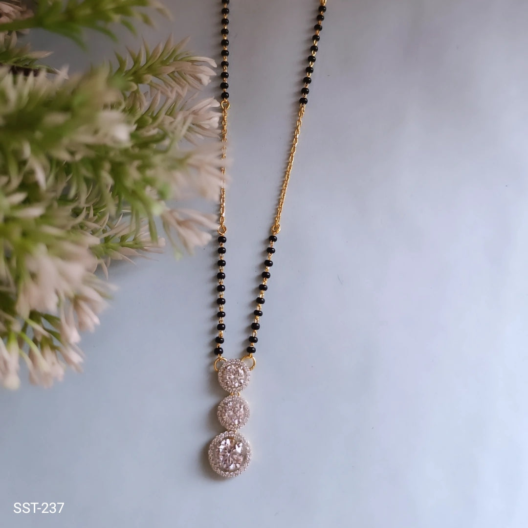 SST 237BC |THREE-STONE DIAMOND PENDANT MANGALSUTRA