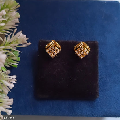 SST 243 | FLORAL STUD EARRINGS WITH SPARKLING STONES