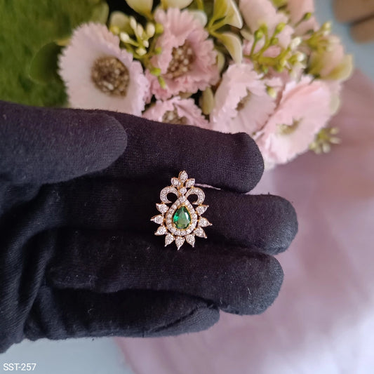 SST 257 | EMERALD AND DIAMOND PENDANT