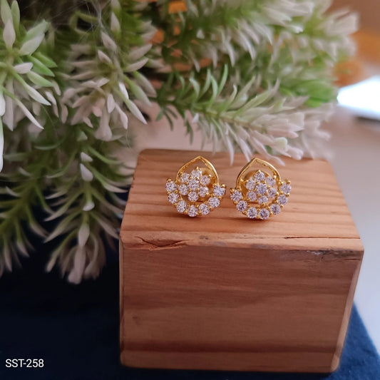 SST 258 | CRESCENT DIAMOND EARRINGS