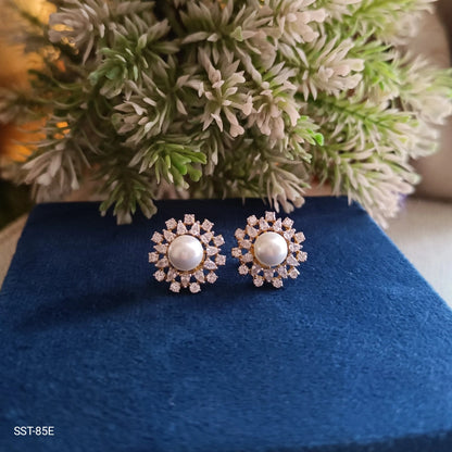 SST 085E | CLASSIC PEARL SUNFLOWER STUD EARRINGS