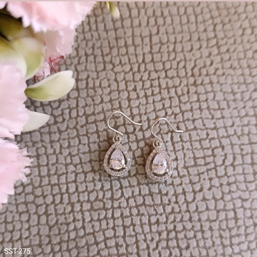 SST 275 |  CLASSIC TEARDROP DIAMOND EARRINGS