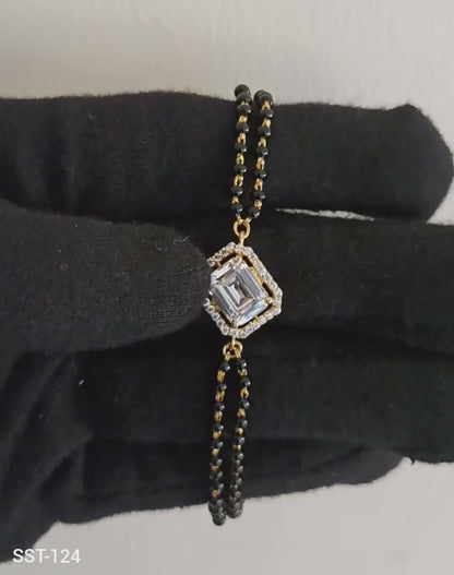 SST 124 | RADIANT DIAMOND HAND MANGALSUTRA