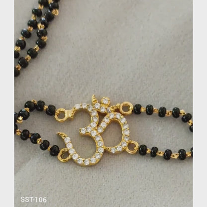 SST 106 | SACRED OM HAND MANGALSUTRA